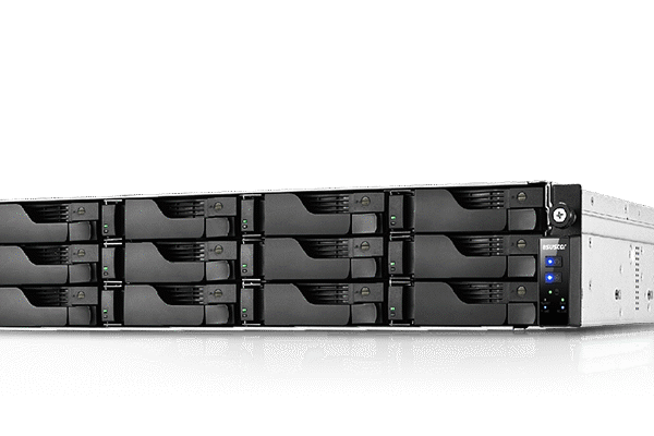 NAS Asustor LOCKERSTOR 12R Pro AS7112RDX Xeon E-2224 12 Baias ECC 8GB RAM Expansível 128GB