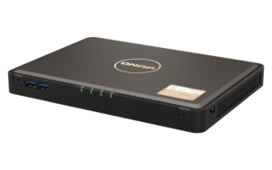 QNAP TBS-464-8G NASbook Portátil com 4x M.2 NVMe, 2x 2.5GbE, HDMI 4K, 8GB RAM